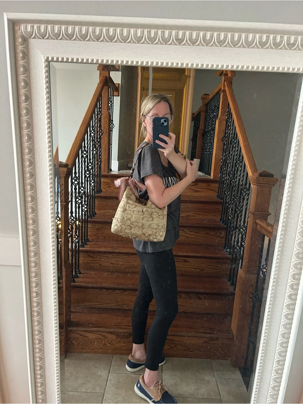 Coach Beige & Tan Signature optic twilly included!